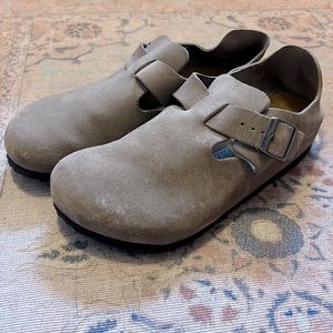 Birkenstock London suede clogs